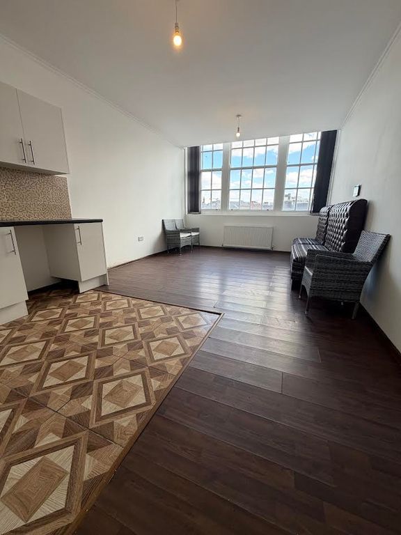 Property photo 1 of 4