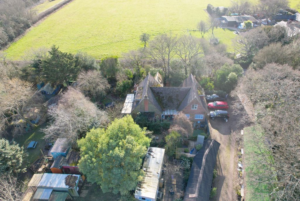 Property photo 1 of 23 Miranda Drone 1