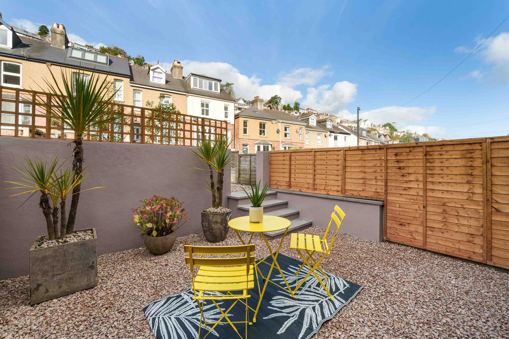 Property photo 3 of 15 100 Victoria Road, Dartmouth_Rear Garden