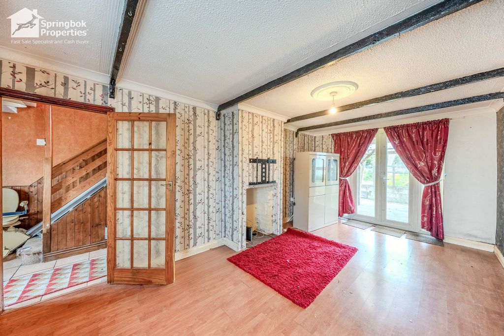 Property photo 2 of 18 Image 1