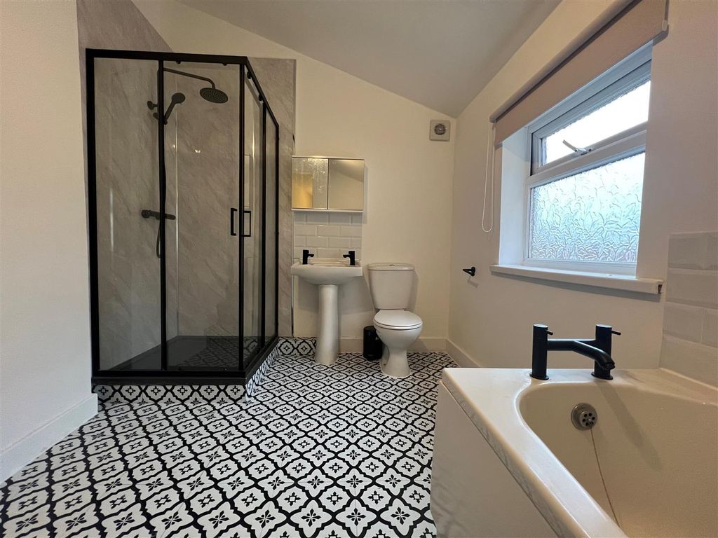 Property photo 2 of 7 d7.Jpg