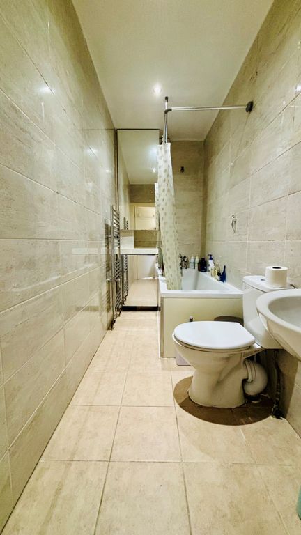 Property photo 3 of 16 Bathroom