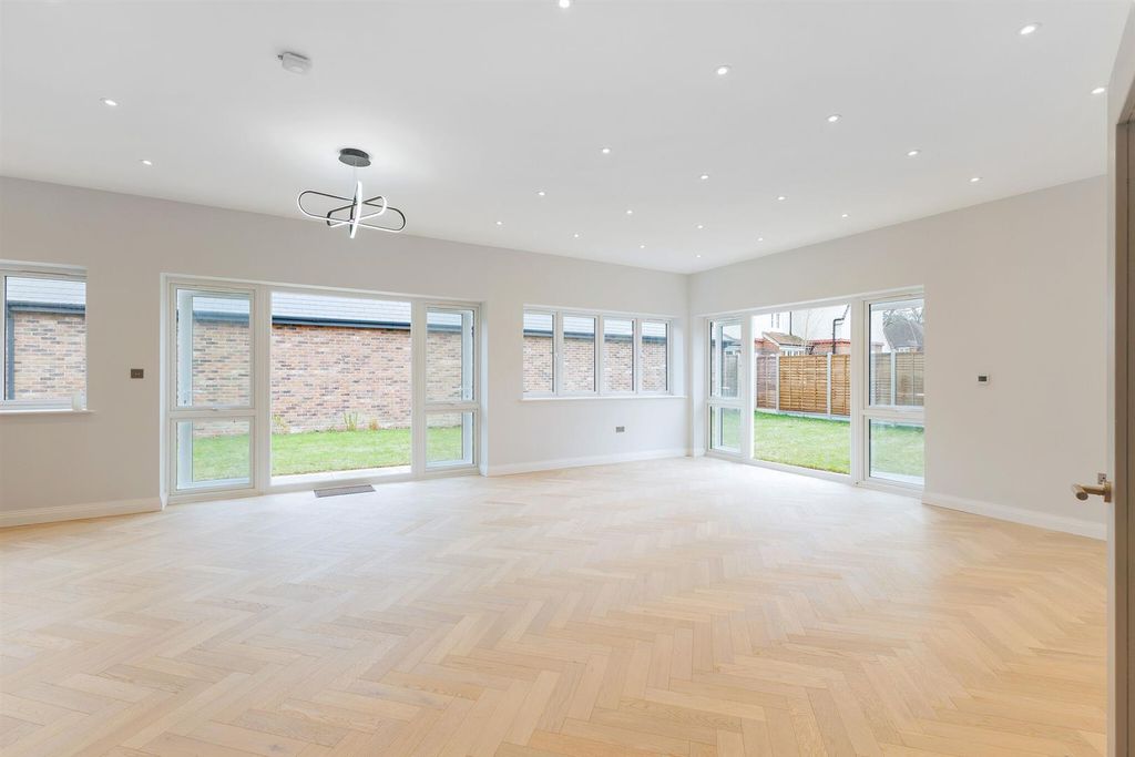Property photo 3 of 18 87500_Millhouse (4)_Low.Jpg