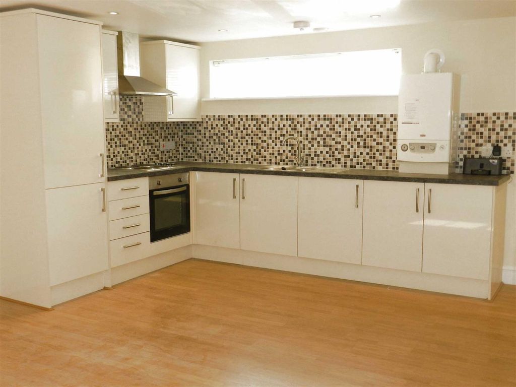 Property photo 2 of 7 Open Plan Kitchen / Living Room
