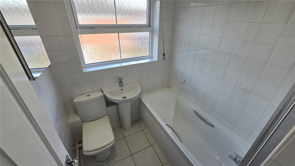 Property photo 3 of 6 Picture No. 02