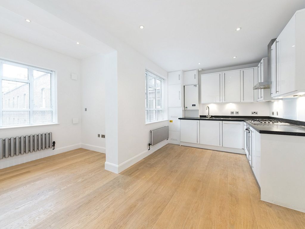 Property photo 1 of 8 Goodwins House