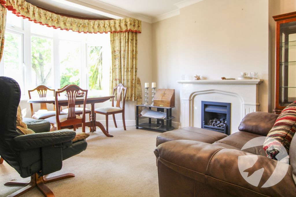 Property photo 2 of 18 Picture No. 02