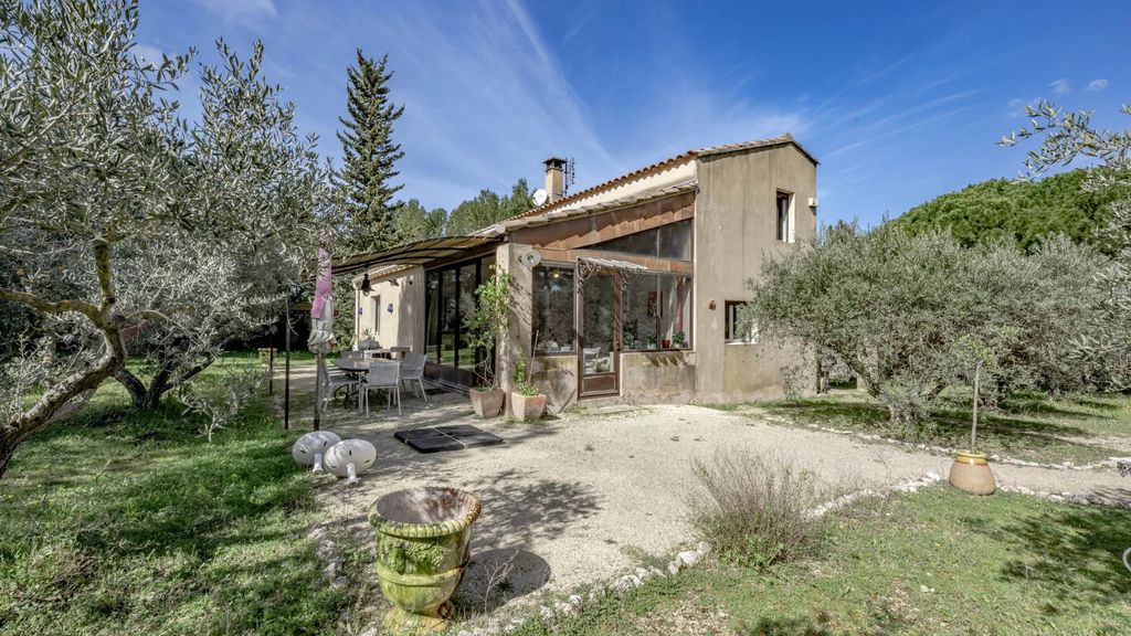 Property photo 3 of 19