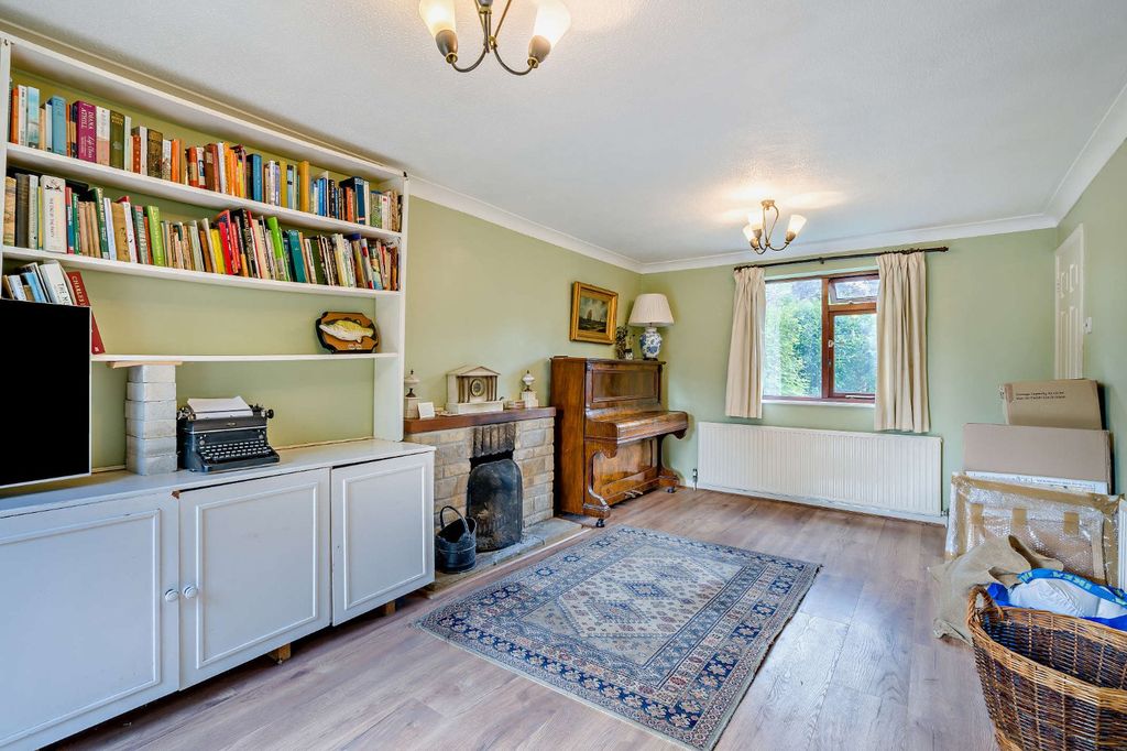 Property photo 3 of 17 Picture No. 18