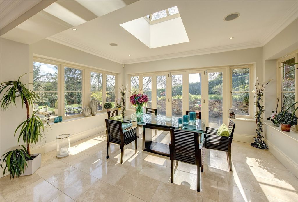 Property photo 3 of 15 Orangery