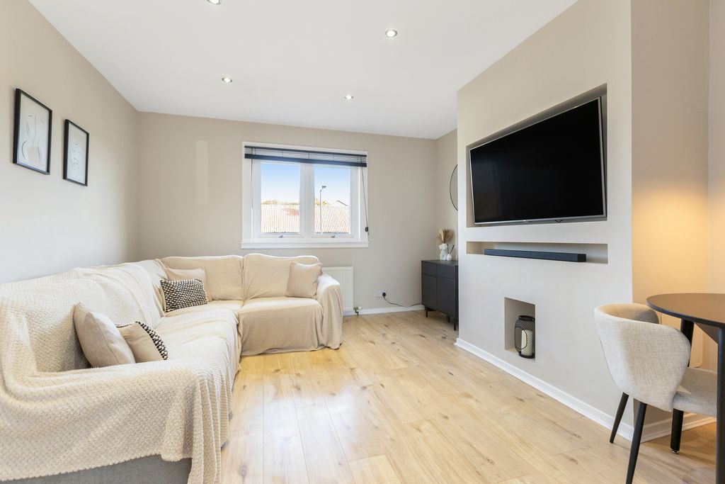 Property photo 2 of 15 Property Image 2