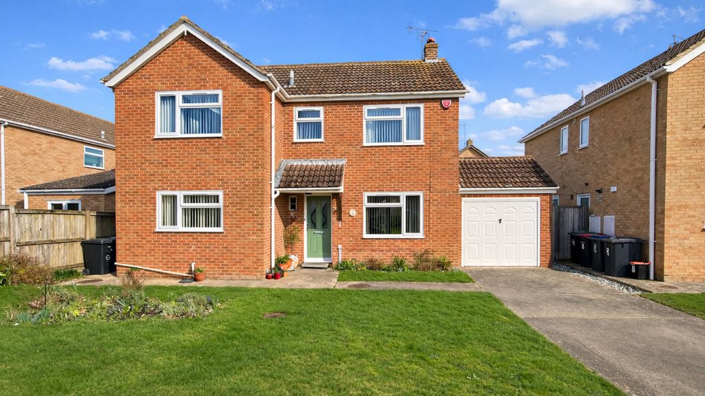 Property photo 2 of 17