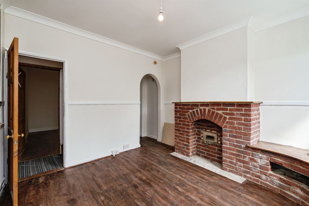 Property photo 2 of 15