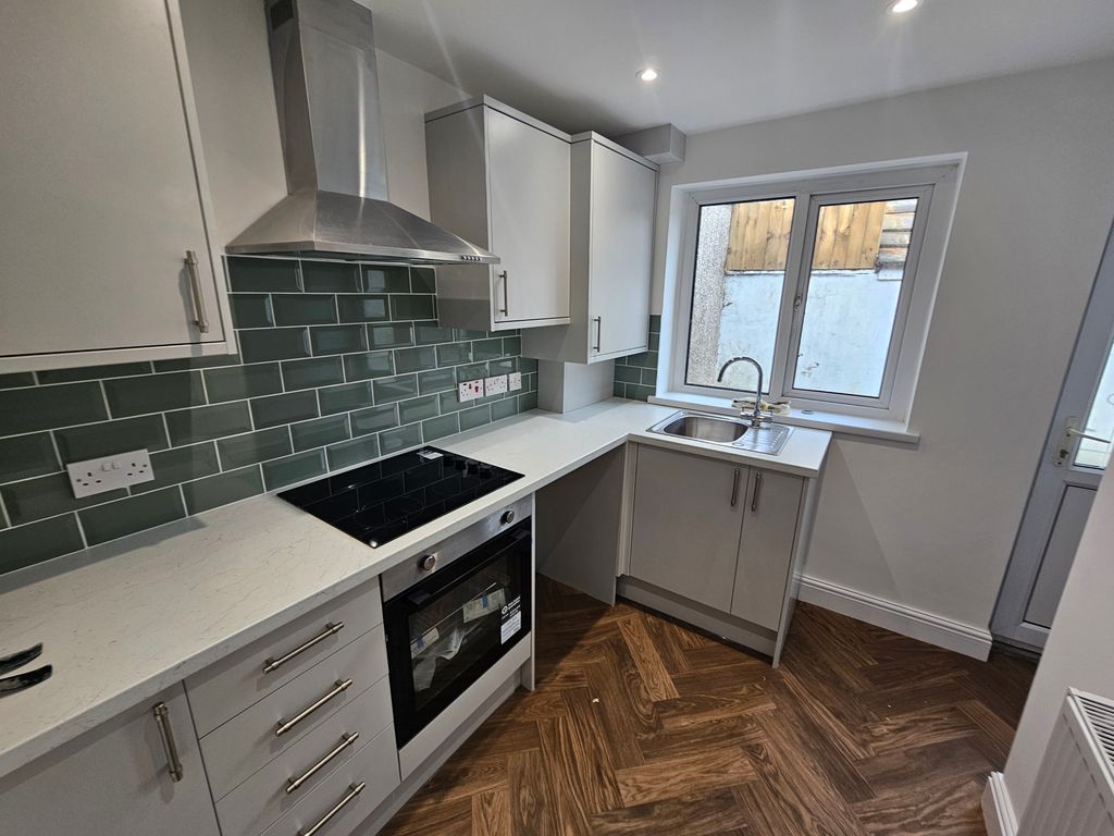 Additional image 4 of 2 bed terraced house to rentKing Street, Neath SA11