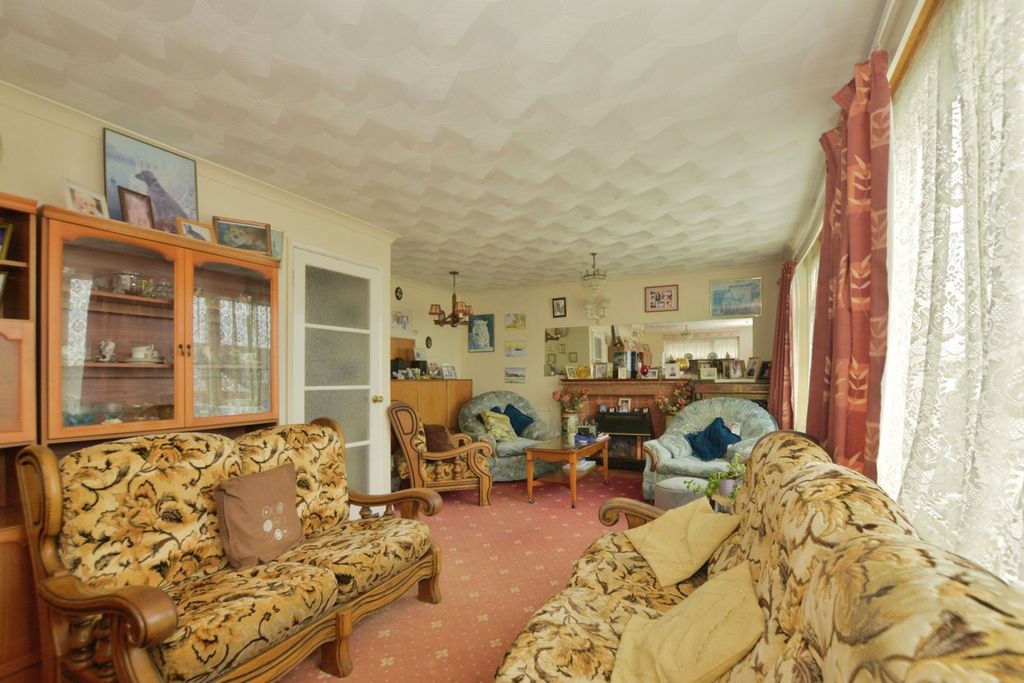 Property photo 2 of 18 Pbox-Img.Jpg