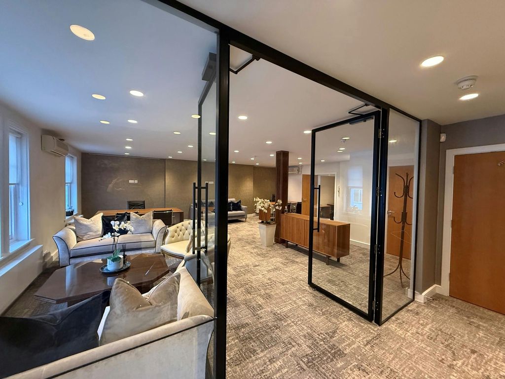 Property photo 3 of 8 102 B3.Jpg