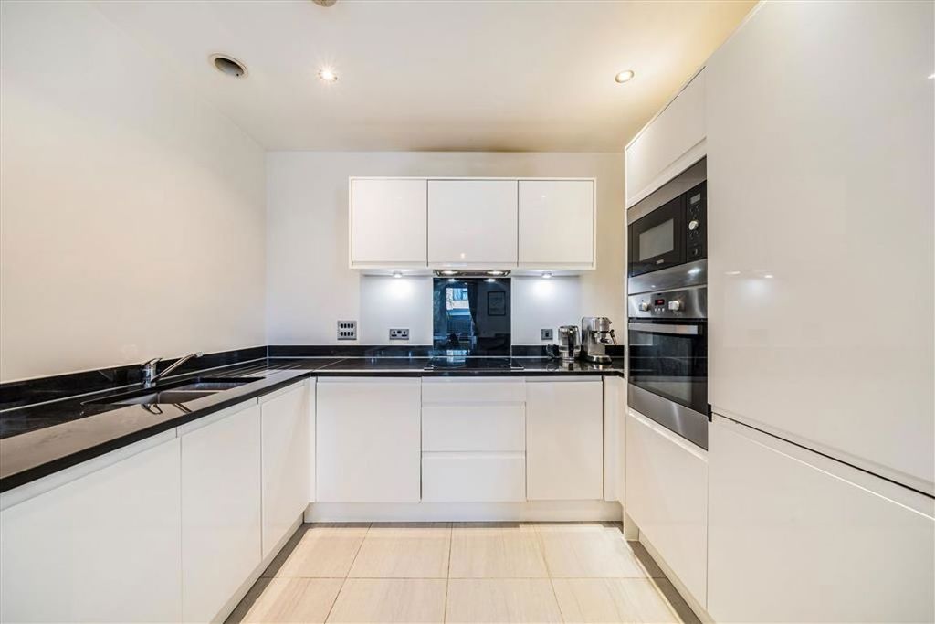 Property photo 3 of 5