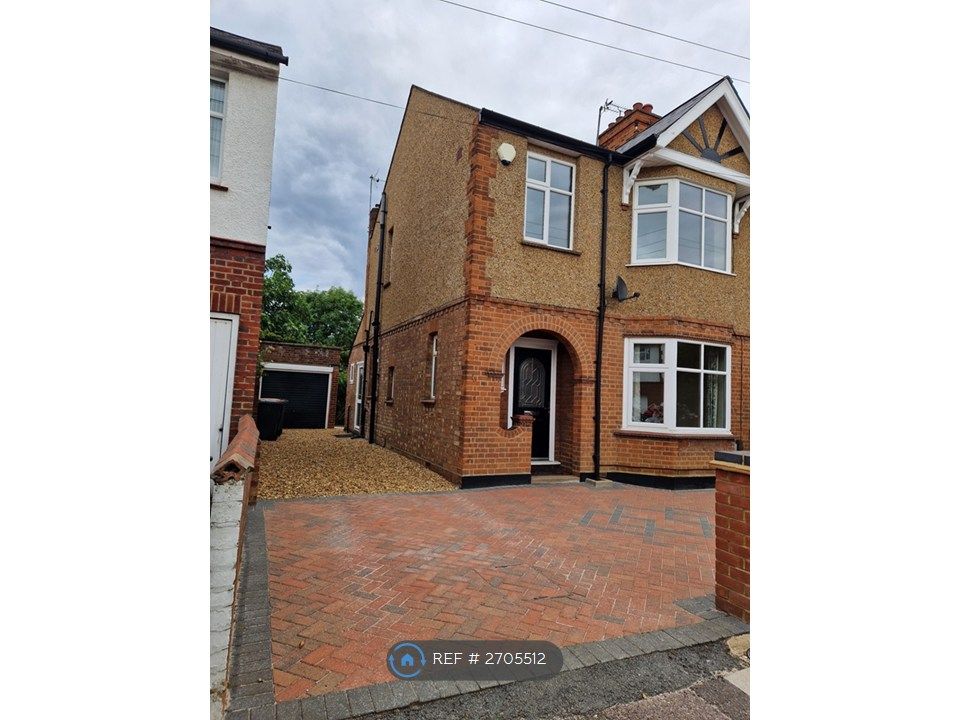 Property photo 2 of 16