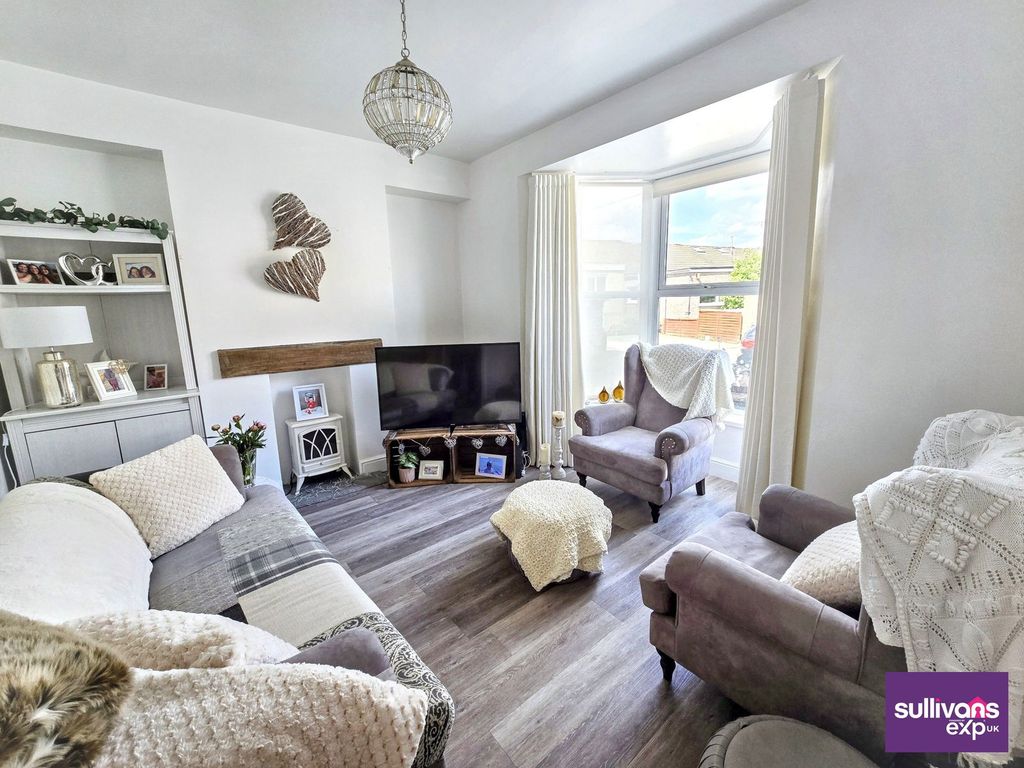 Property photo 3 of 18