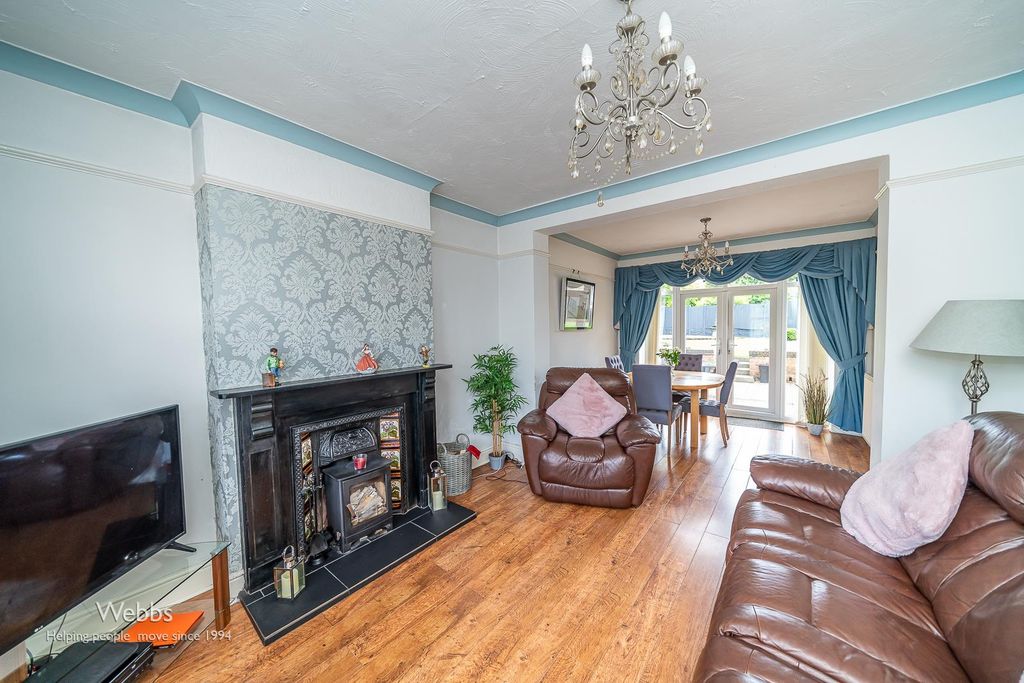 Property photo 3 of 31 © Webbs Estate Agents © (48 Of 298).Jpg