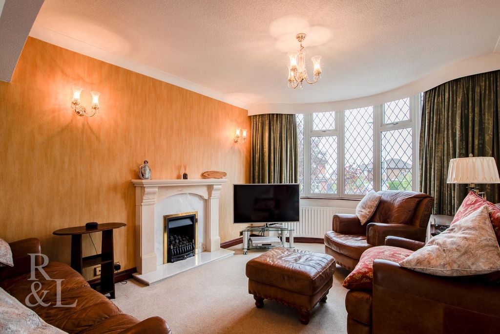 Property photo 3 of 18 B (4).Jpg