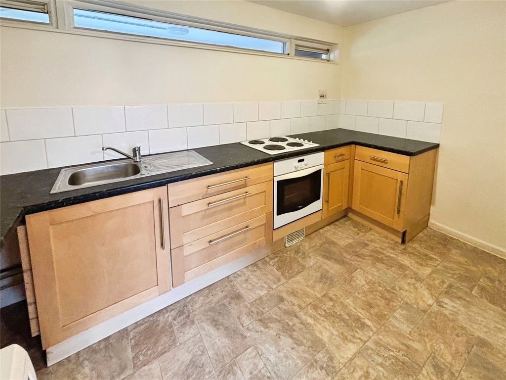 Property photo 2 of 11 Picture