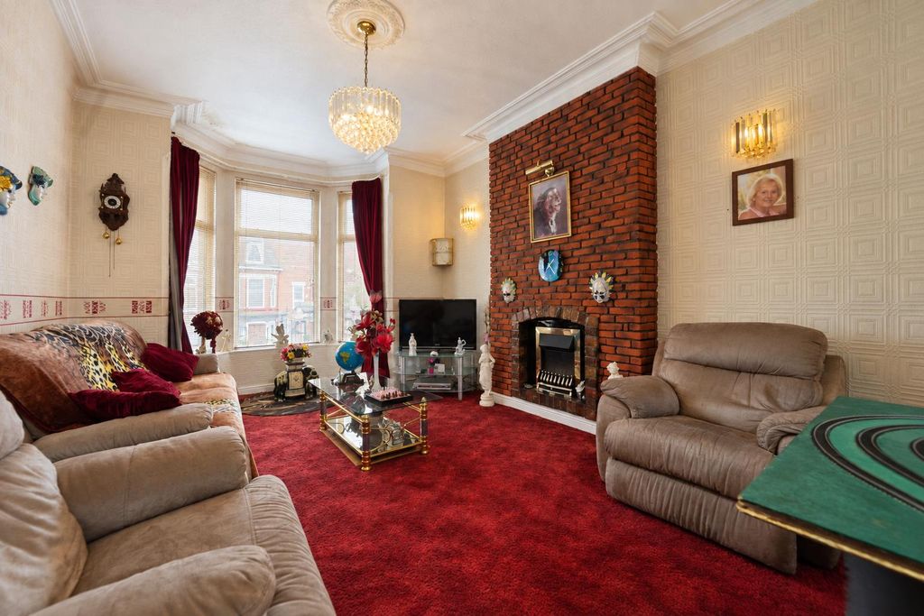 Property photo 2 of 22