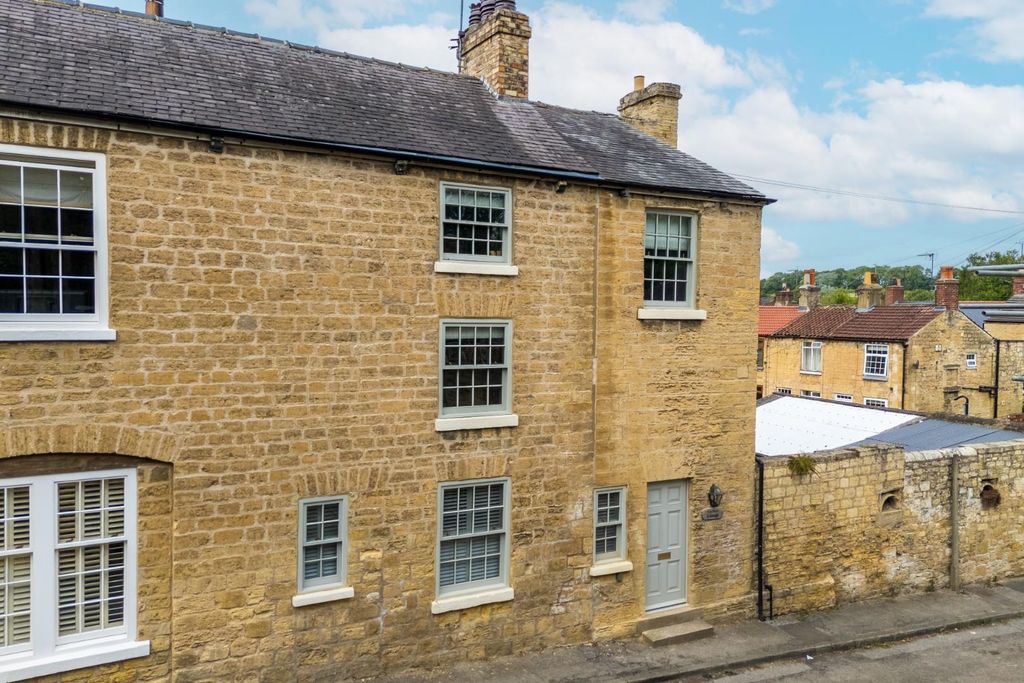 Property photo 1 of 17 Show-Home-3.Jpg