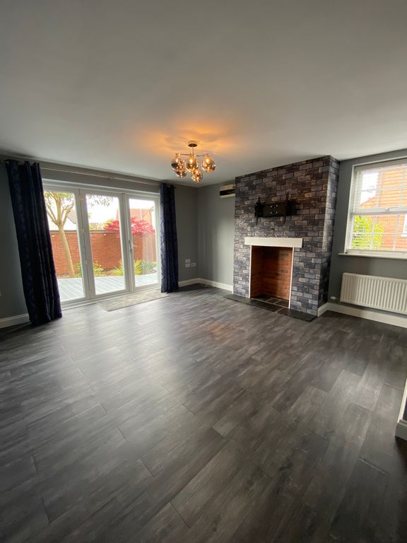 Property photo 3 of 24