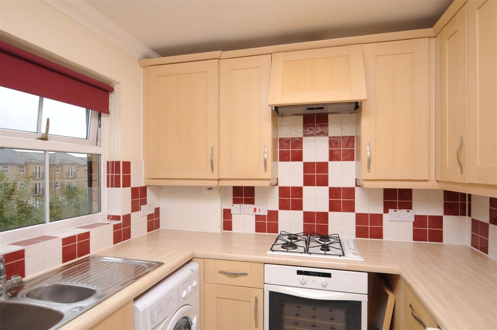 Property photo 2 of 7