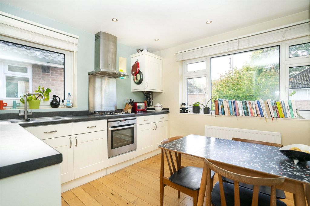 Property photo 3 of 21 Picture No. 16