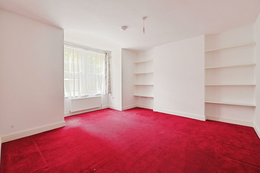 Property photo 2 of 19 Pbox-Img.Jpg