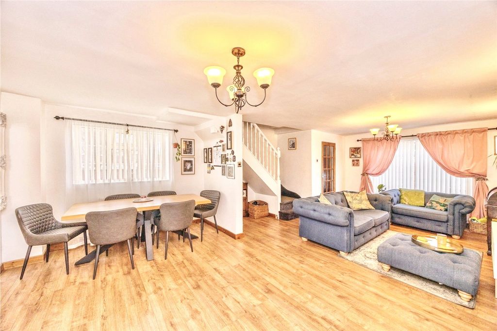 Property photo 1 of 12 Picture No. 25
