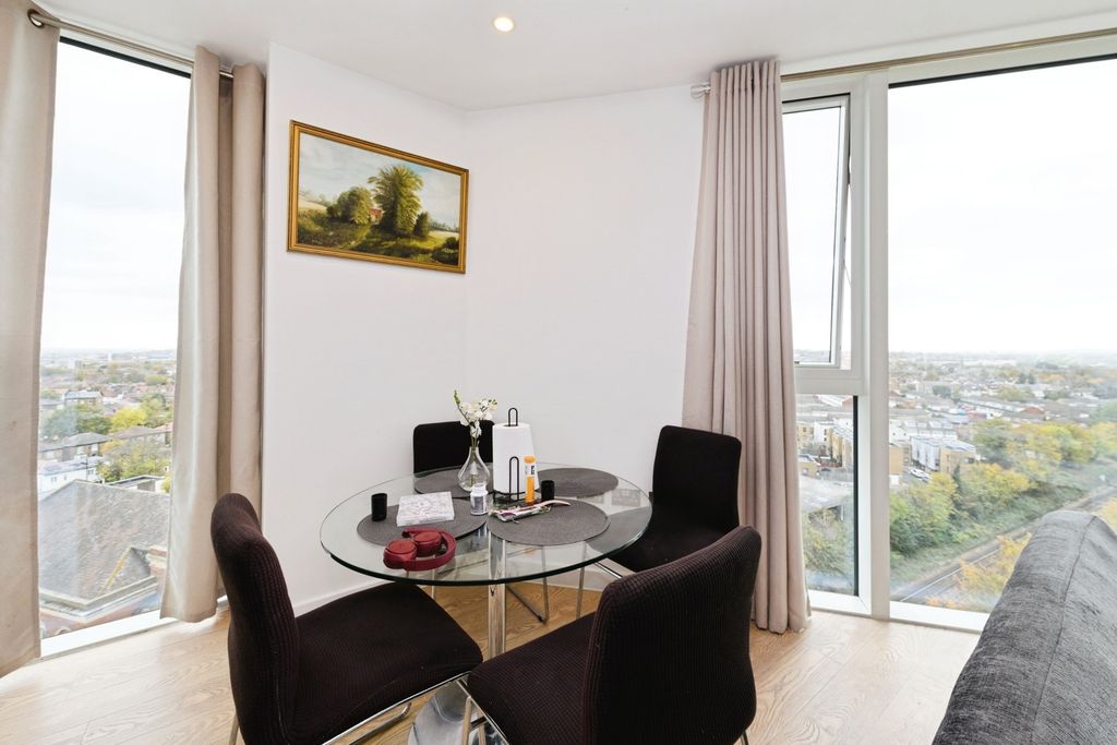 Property photo 1 of 17 Photo