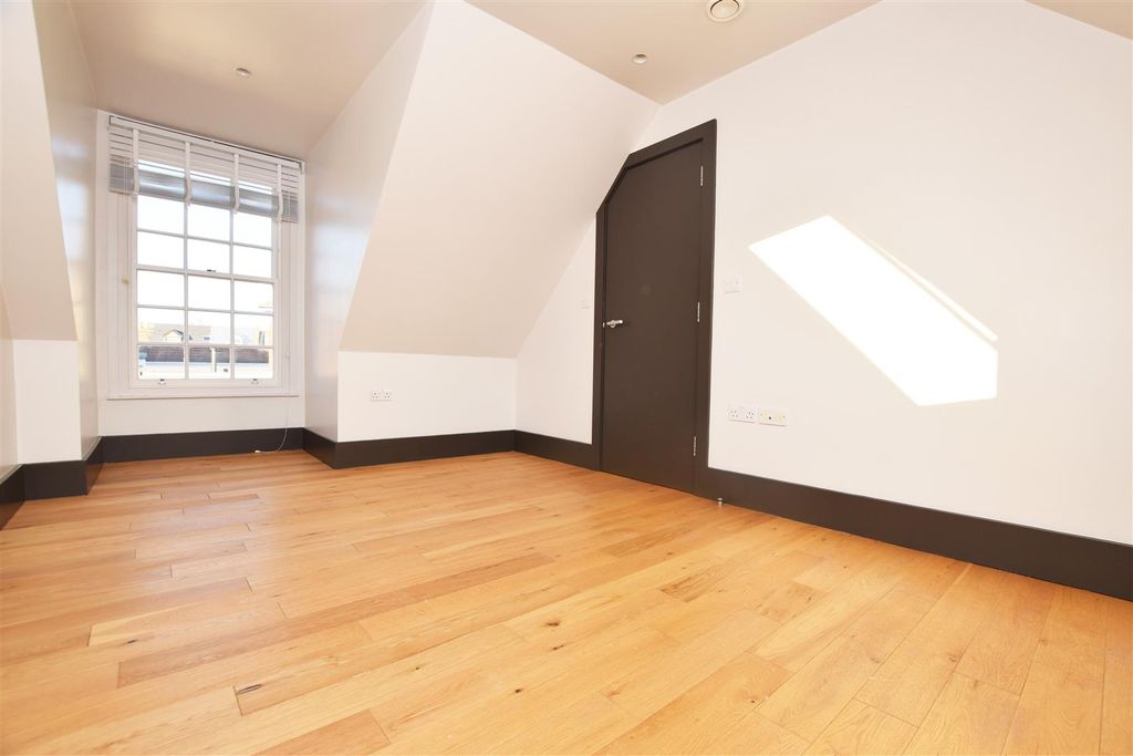 Property photo 2 of 7 Property Photo