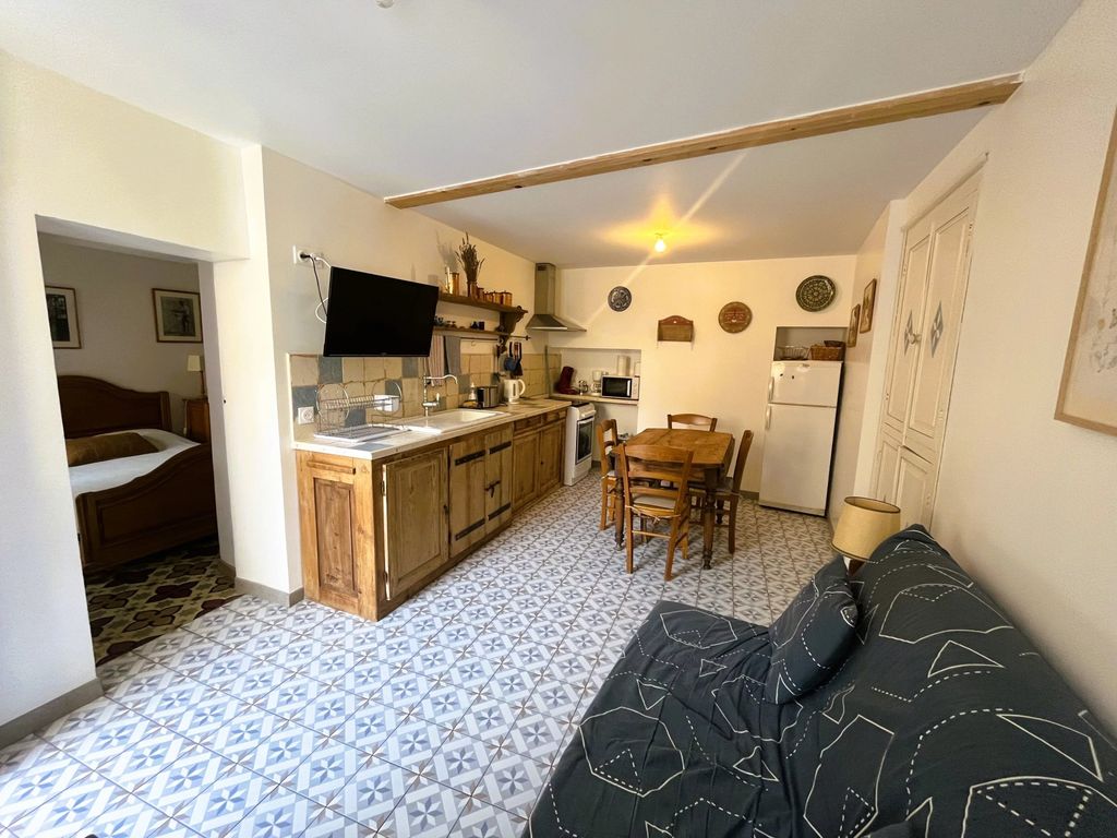 Property photo 3 of 22 3Bf7Bfc32E77E15c88Abcb8Ed163B2ee_2Ad117d263_4032-Big