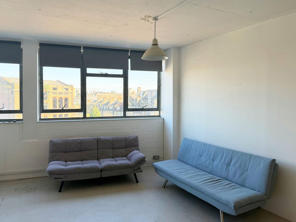 Property photo 3 of 8 Img_2839.Jpg
