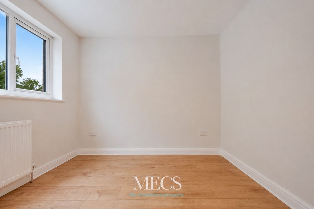 Property photo 2 of 10 5367342