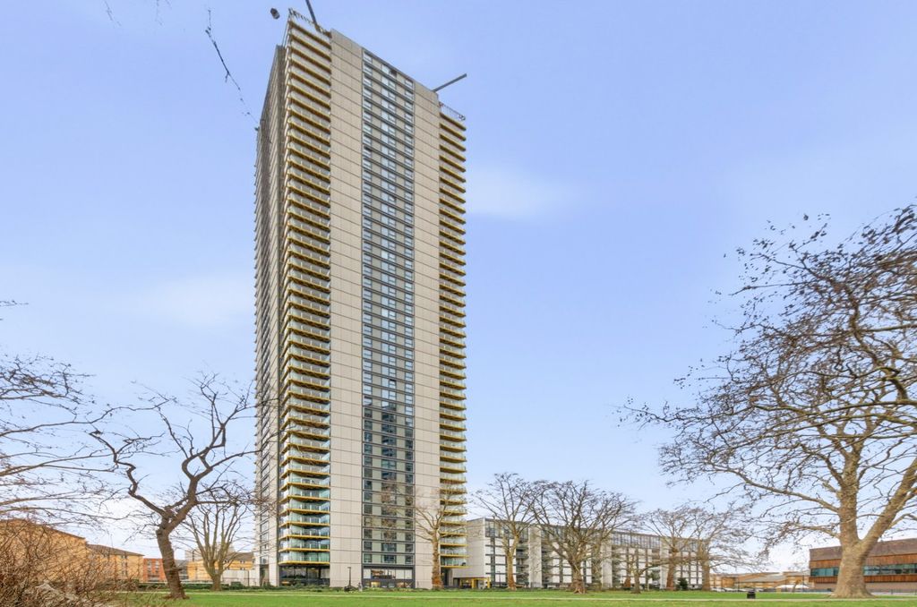 Property photo 3 of 14