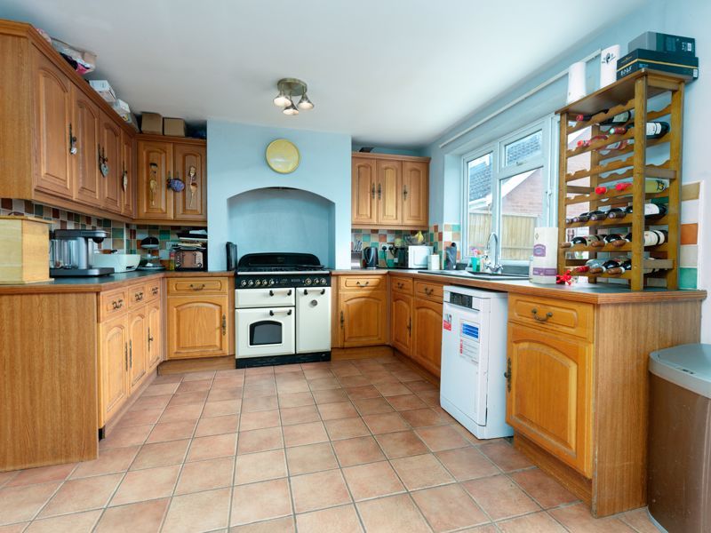 Property photo 3 of 11 Photo 4