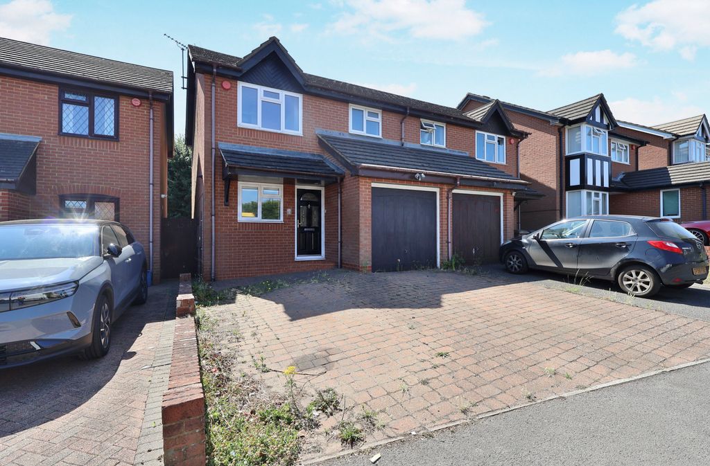 Property photo 1 of 30