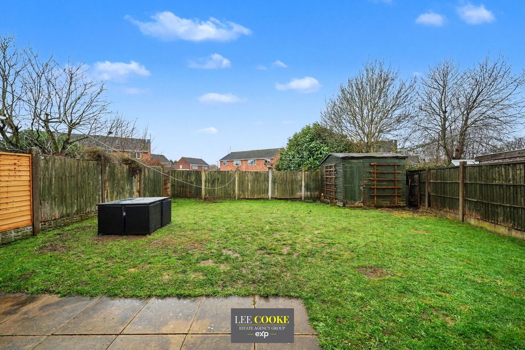 Property photo 3 of 23