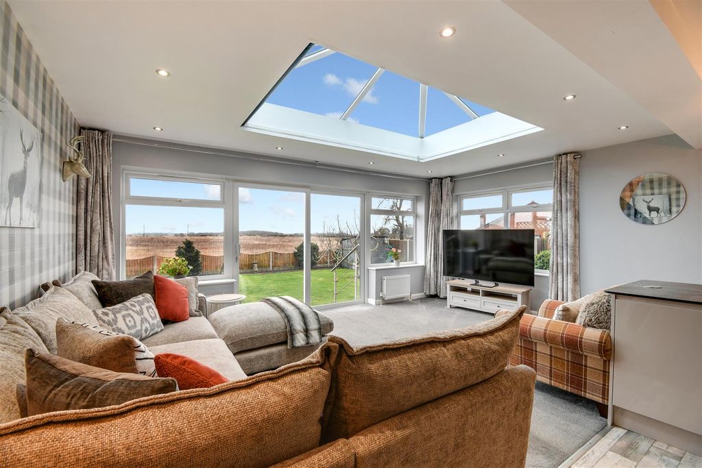 Property photo 3 of 35 Open Plan Kitchen Living