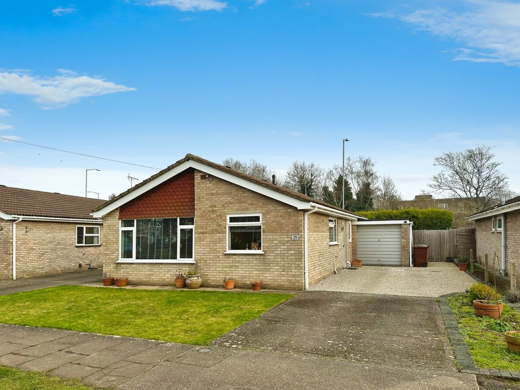 Property photo 1 of 17 Front