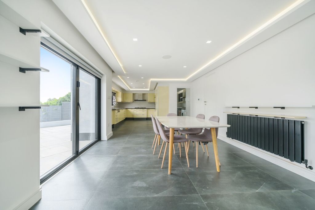 Property photo 1 of 12 1129628 (4)