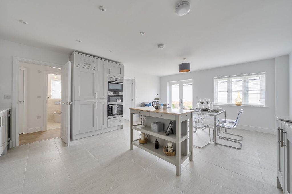 Property photo 3 of 17 Picture No. 19