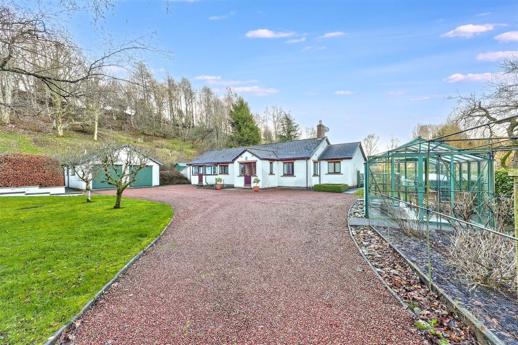 Property photo 1 of 43 Caldbrae