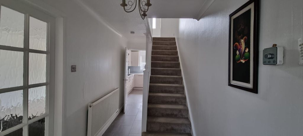 Property photo 3 of 26 Photograph 3