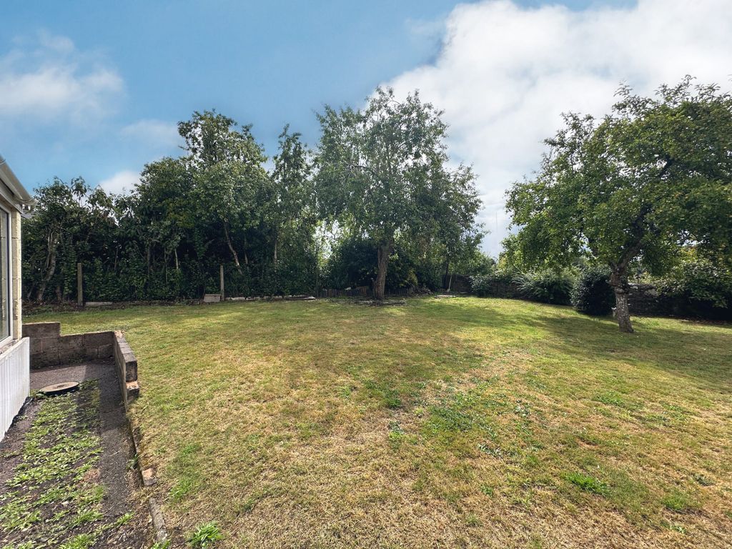 Property photo 2 of 9