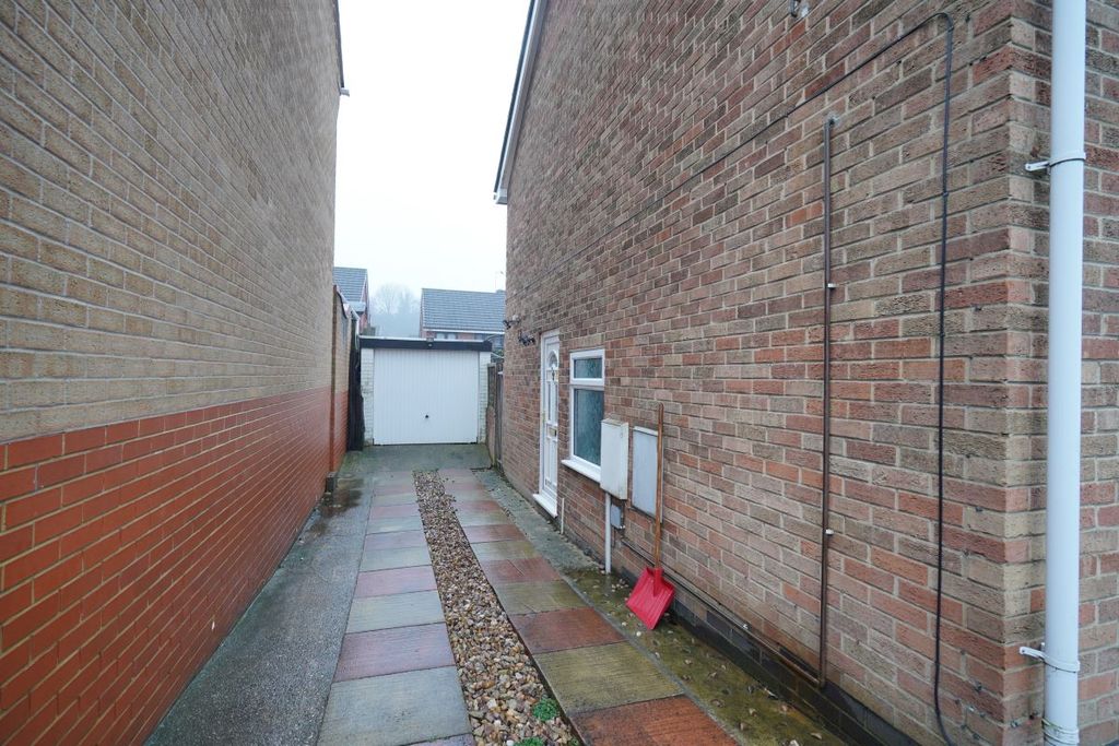 Property photo 2 of 3